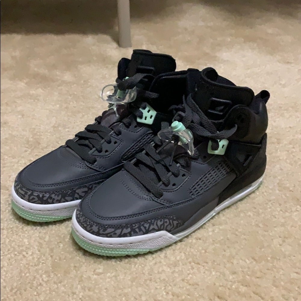Jordan Sneakers
